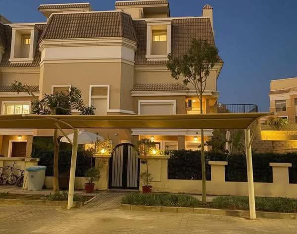 فيلا للبيع في حي مميز جدا مساحة الفيلا: 212م بتقسيمة مميزة