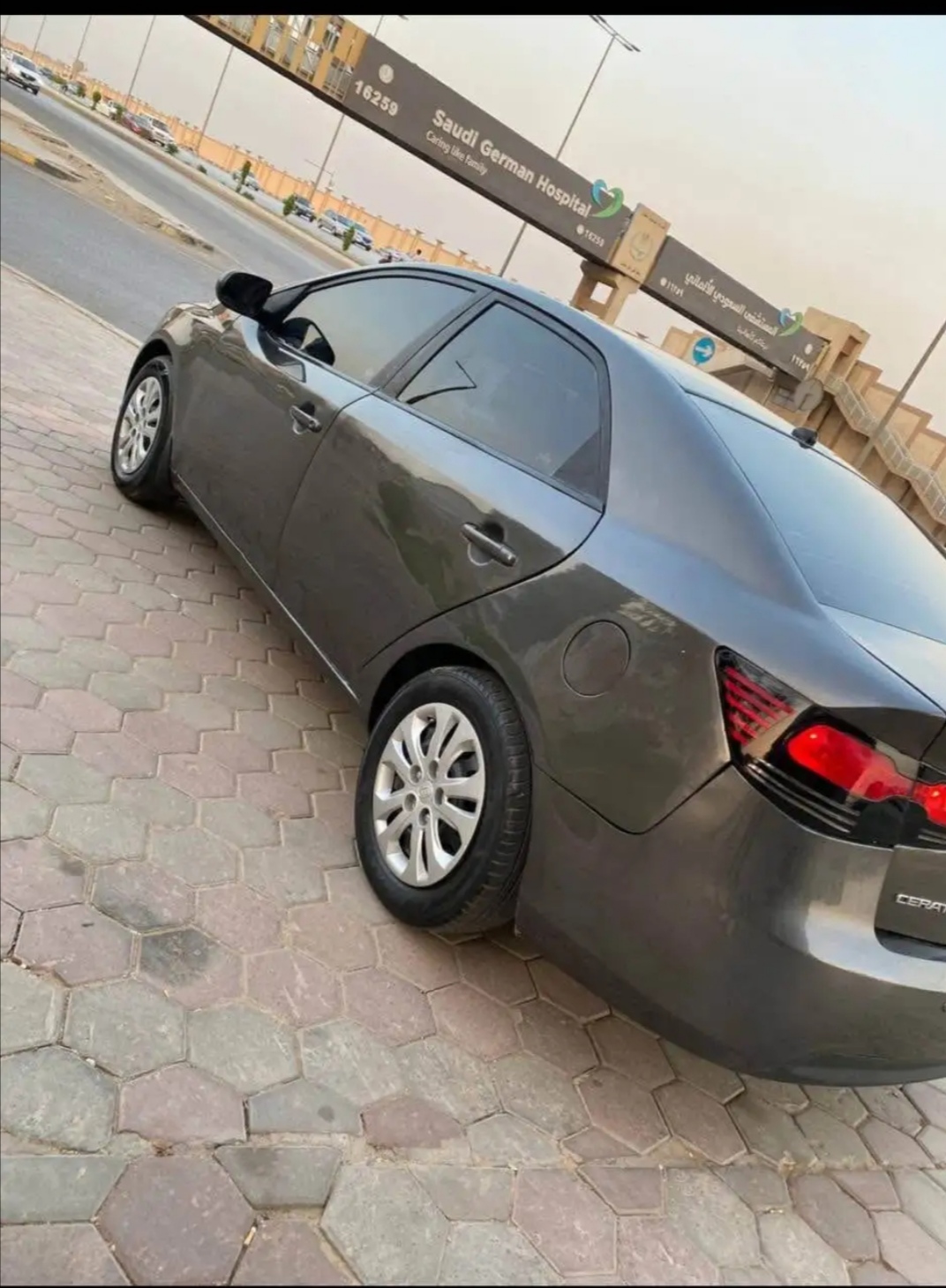 سياره للبيع سيراتو موديل 2012 تانى فئه ايرباج و فرامل abs  طقم كاوتش جديد رخصه سنه ونص