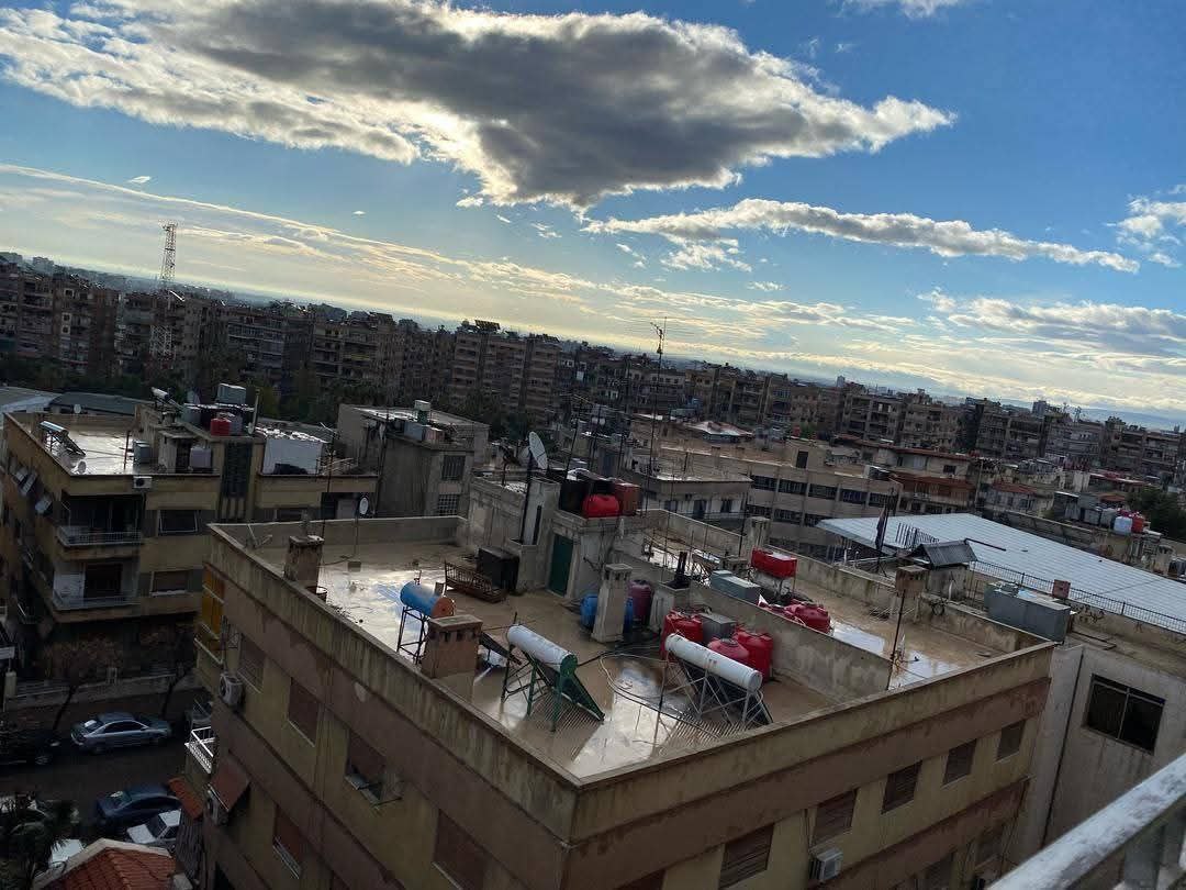 للبيع شقة سكنية بدمشق .. ركن الدين ..