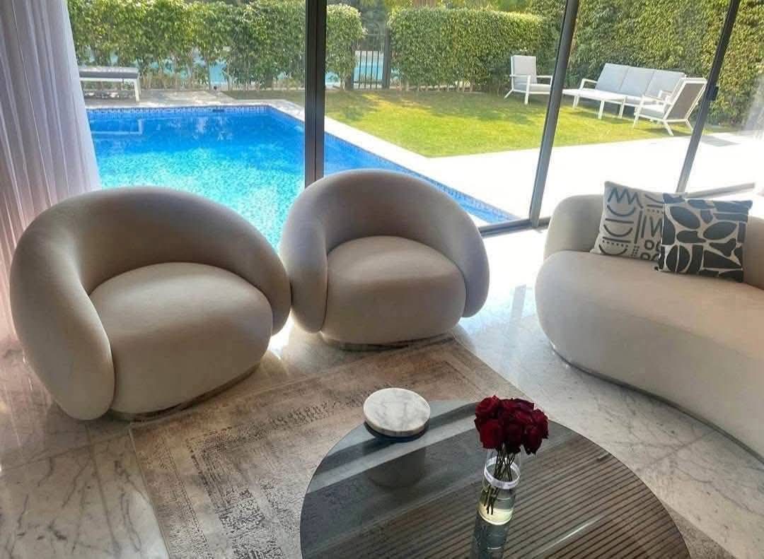 فيلا للبيع في حي مميز جدا التاون دا ب التشطيب جاهز كدا